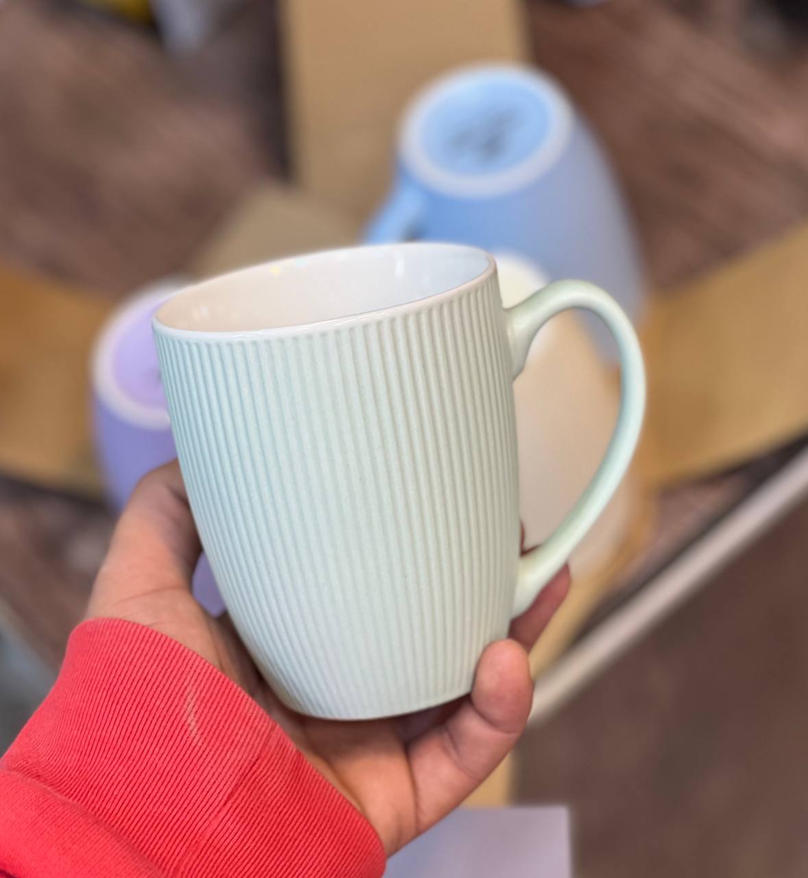 ☕ طقم مجات بورسلين مضلع – 4 قطع بألوان مختلفة