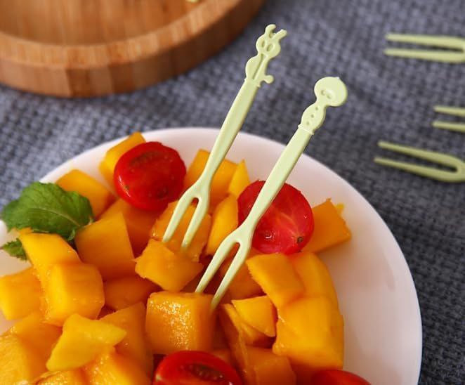 شوك فاكهة بلاستيك شيك – لأناقة التقديم وسهولة الاستخدام 🍓🍇