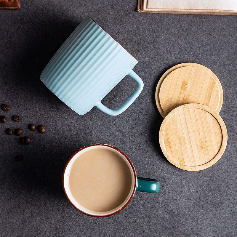 ☕ مج بورسلين مضلع بغطاء خشب + معلقة