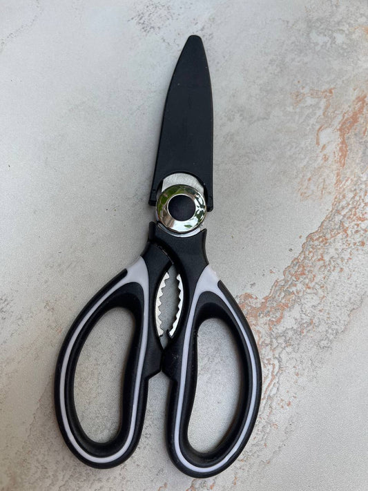 مقص مطبخ مستورد – أداء دقيق وسهولة في الاستخدام ✂️