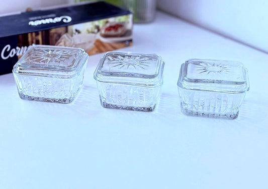 طقم بولات زجاجية مربعة بالغطاء – 3 قطع عملية وأنيقة 🥰✨